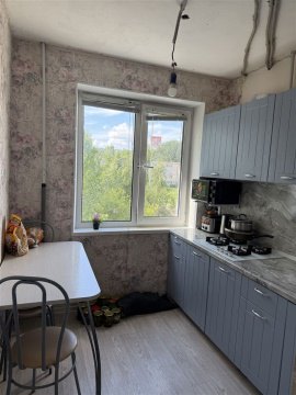 3-к квартира, 6/9 эт., 62м²