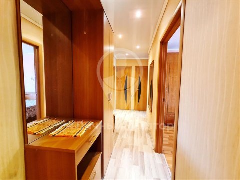 4-к квартира, 2/5 эт., 61м²