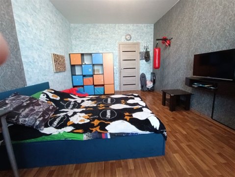 3-к квартира, 23/24 эт., 87м²