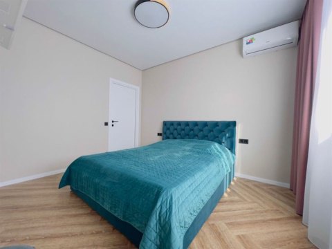 1-к квартира, 8/12 эт., 38м²