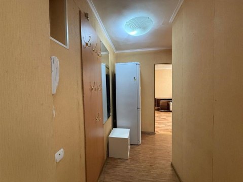 2-к квартира, 1/5 эт., 43м²