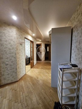 3-к квартира, 6/9 эт., 58м²