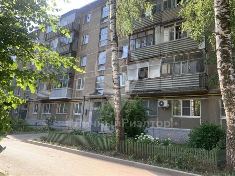 2-к квартира, 5/5 эт., 42м²