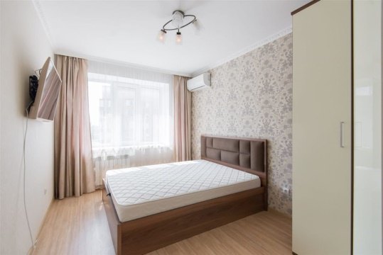 2-к квартира, 8/10 эт., 61м²