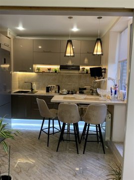 2-к квартира, 2/17 эт., 54м²