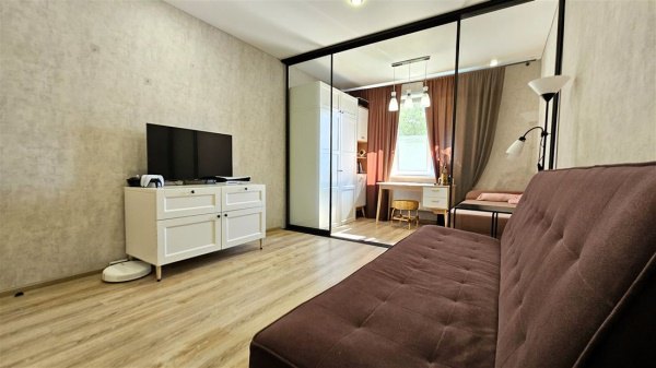 1-к квартира, 1/6 эт., 42м²