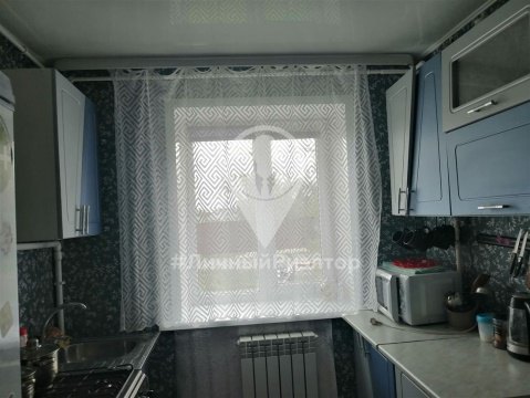 3-к квартира, 1/2 эт., 50м²