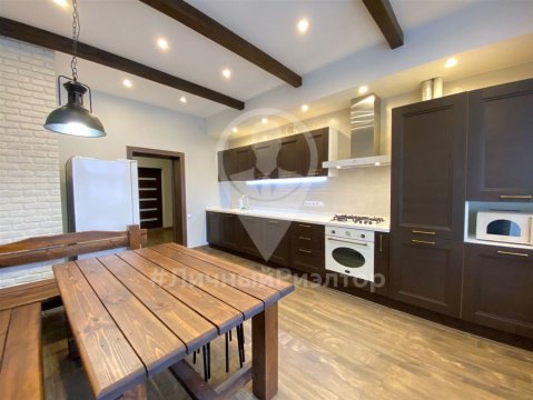 2-к квартира, 6/6 эт., 79м²