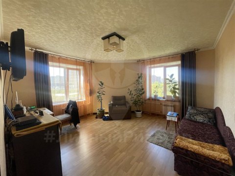 2-к квартира, 6/9 эт., 50м²