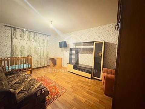 1-к квартира, 1/10 эт., 38м²