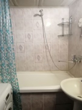 4-к квартира, 7/9 эт., 76м²