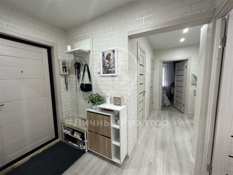 3-к квартира, 5/5 эт., 60м²