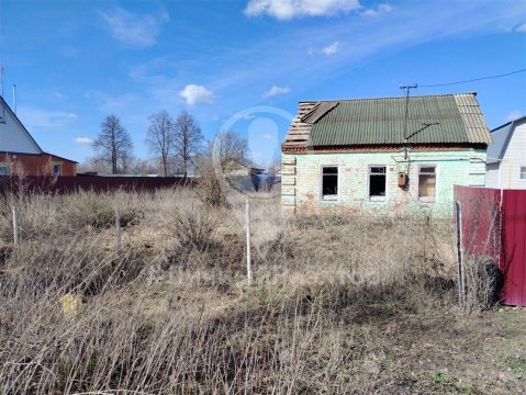 Дом 20м², участок 20 сот.