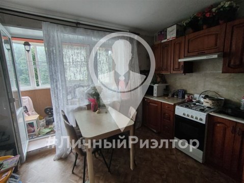 2-к квартира, 3/10 эт., 57м²
