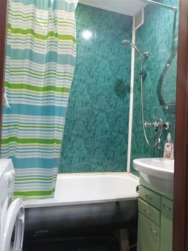 2-к квартира, 5/5 эт., 47м²