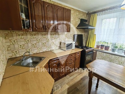 3-к квартира, 1/9 эт., 53м²