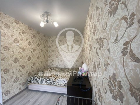 2-к квартира, 1/2 эт., 42м²