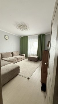 2-к квартира, 8/9 эт., 48м²