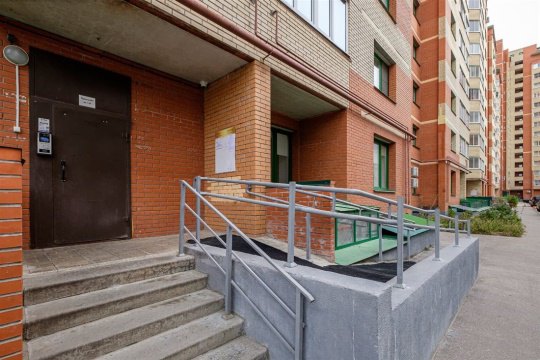1-к квартира, 7/10 эт., 42м²