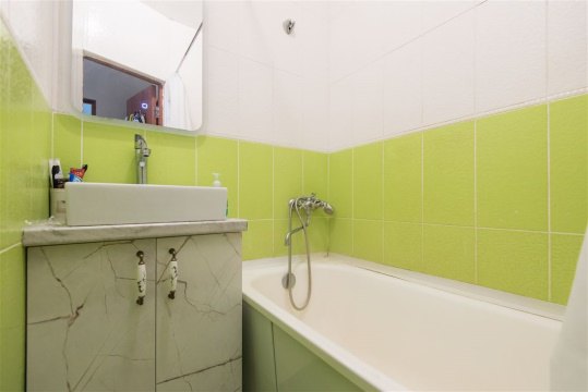 3-к квартира, 4/5 эт., 64м²
