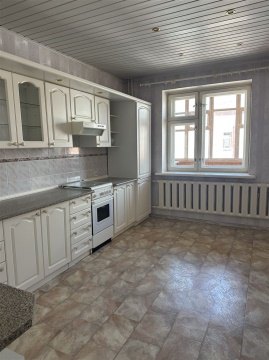 2-к квартира, 3/5 эт., 70м²