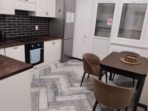 1-к квартира, 15/17 эт., 50м²