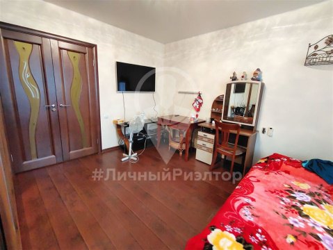 2-к квартира, 7/10 эт., 48м²