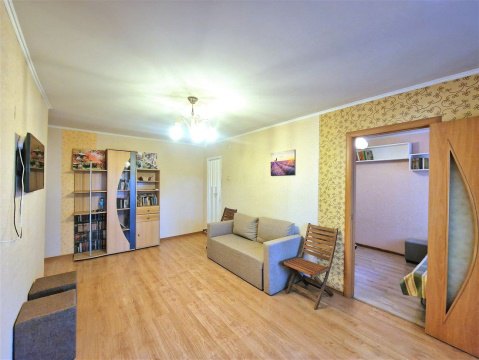 3-к квартира, 4/5 эт., 58м²