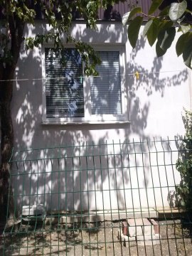 Дом 32м², участок 1 сот.