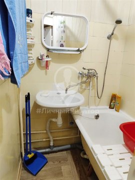 2-к квартира, 5/5 эт., 48м²