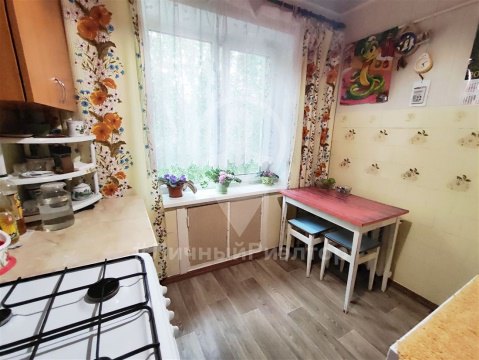 2-к квартира, 5/5 эт., 48м²