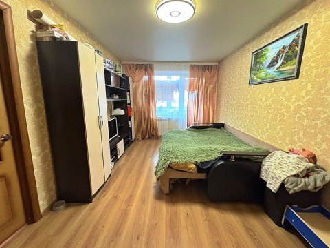 2-к квартира, 5/5 эт., 43м²