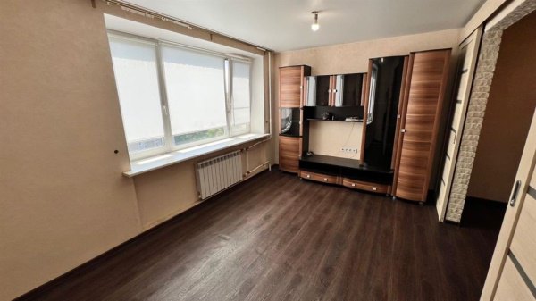 2-к квартира, 10/12 эт., 50м²
