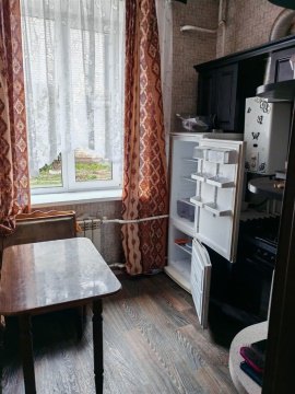 2-к квартира, 1/3 эт., 58м²