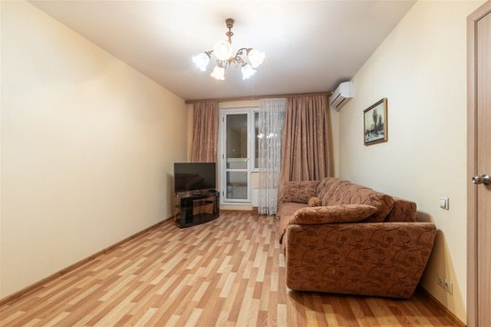 1-к квартира, 10/17 эт., 38м²