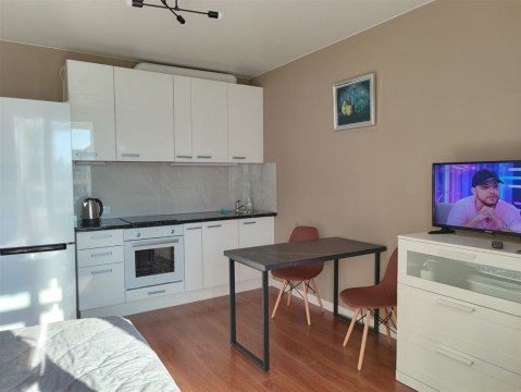 Студия, 2/8 эт., 27м²