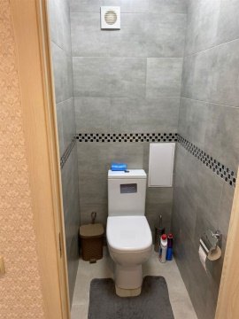 2-к квартира, 9/10 эт., 64м²