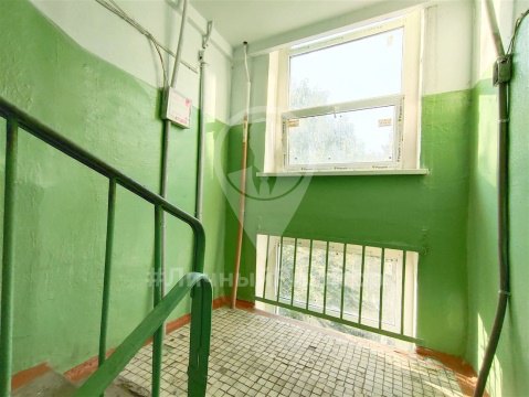 3-к квартира, 4/5 эт., 59м²