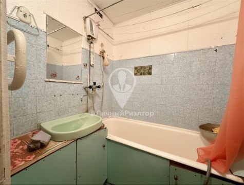 2-к квартира, 3/5 эт., 54м²
