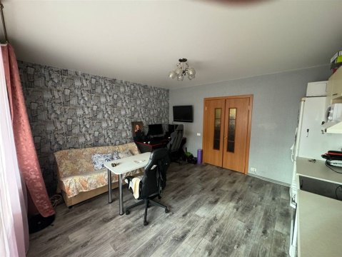 1-к квартира, 5/10 эт., 40м²