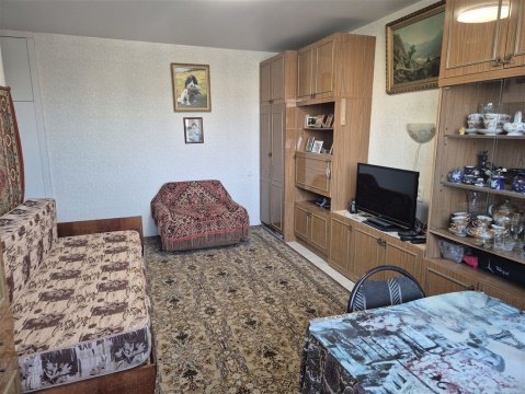 2-к квартира, 9/9 эт., 37м²