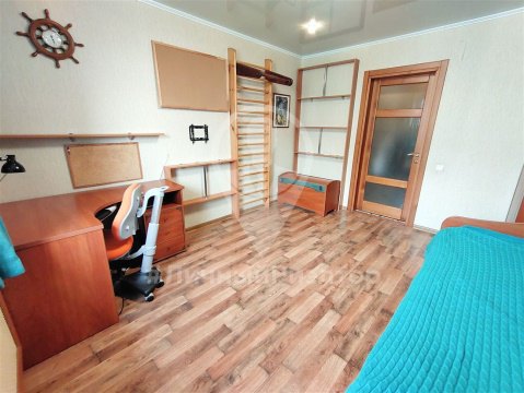 2-к квартира, 6/10 эт., 65м²