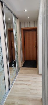 2-к квартира, 3/6 эт., 50м²