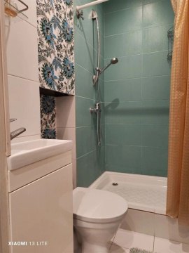 2-к квартира, 2/5 эт., 63м²