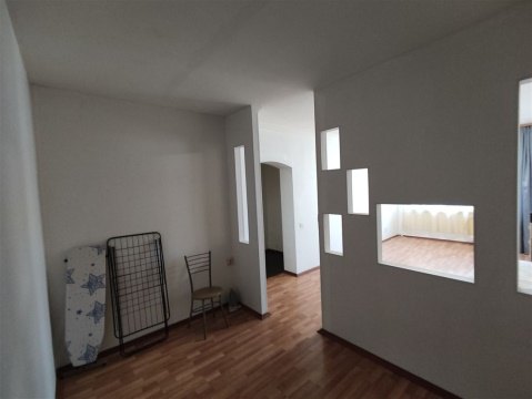2-к квартира, 5/5 эт., 45м²