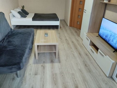 1-к квартира, 2/17 эт., 50м²