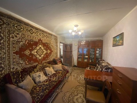 3-к квартира, 1/5 эт., 60м²