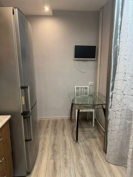 2-к квартира, 1/2 эт., 42м²