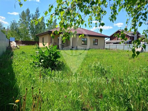 Дом 106м², участок 10 сот.