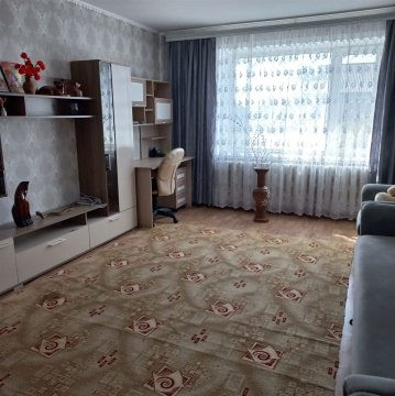 3-к квартира, 1/1 эт., 90м²